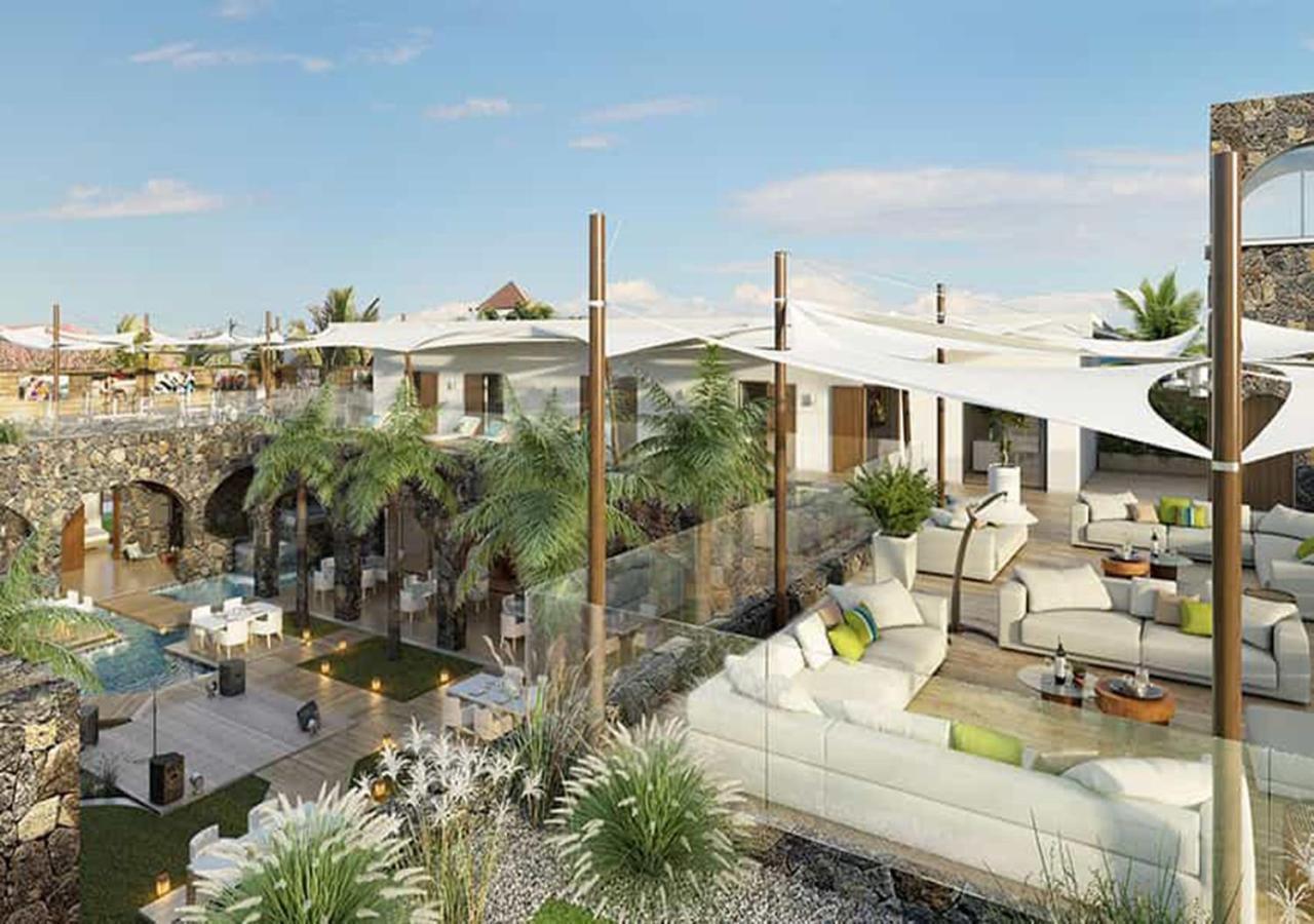 Hacienda Plaza Hotel Pereybere Beach Eksteriør billede