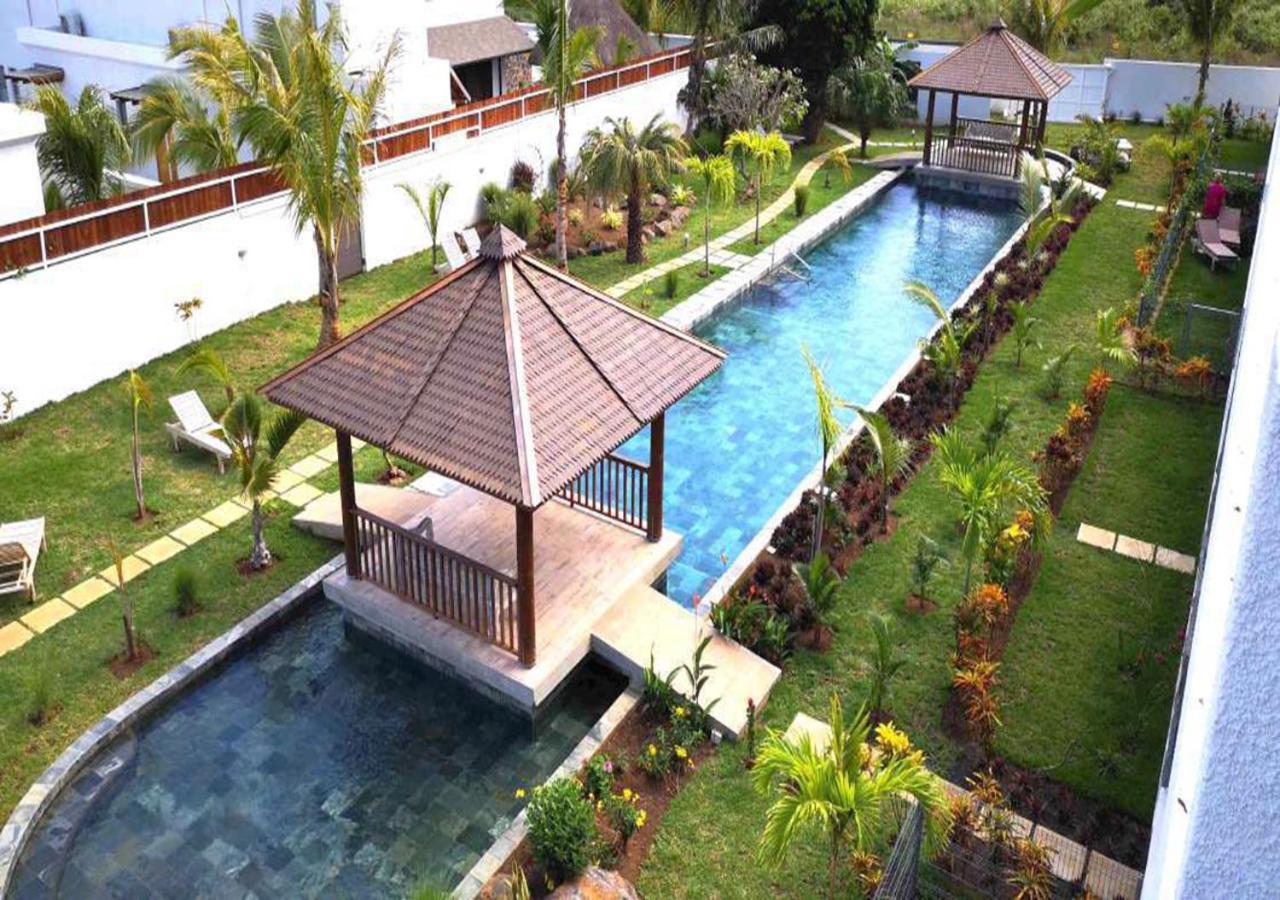 Hacienda Plaza Hotel Pereybere Beach Eksteriør billede