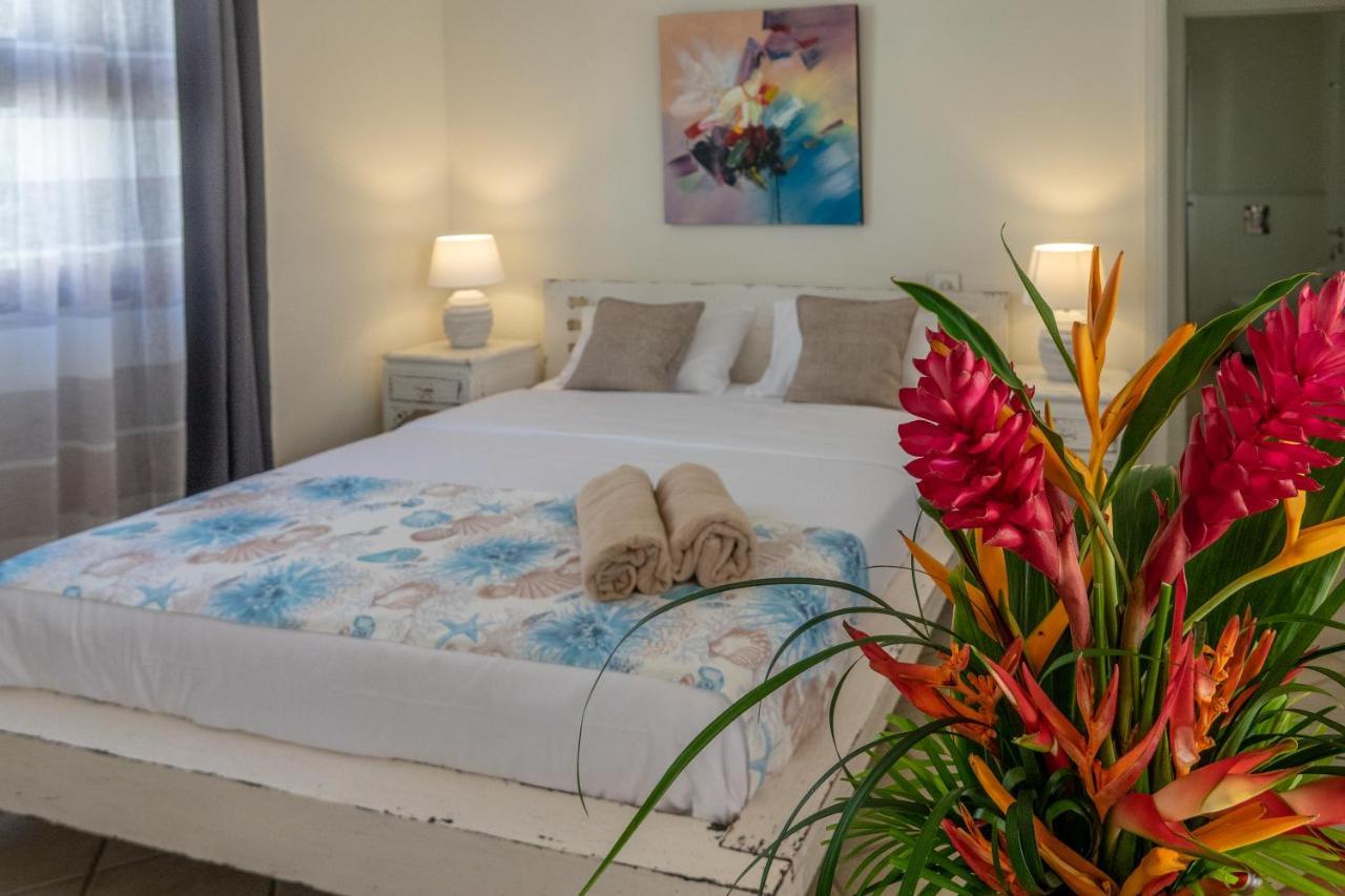 Hacienda Plaza Hotel Pereybere Beach Eksteriør billede
