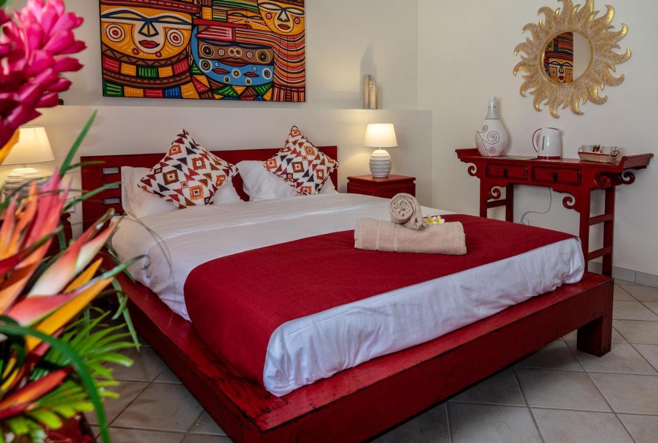 Hacienda Plaza Hotel Pereybere Beach Eksteriør billede