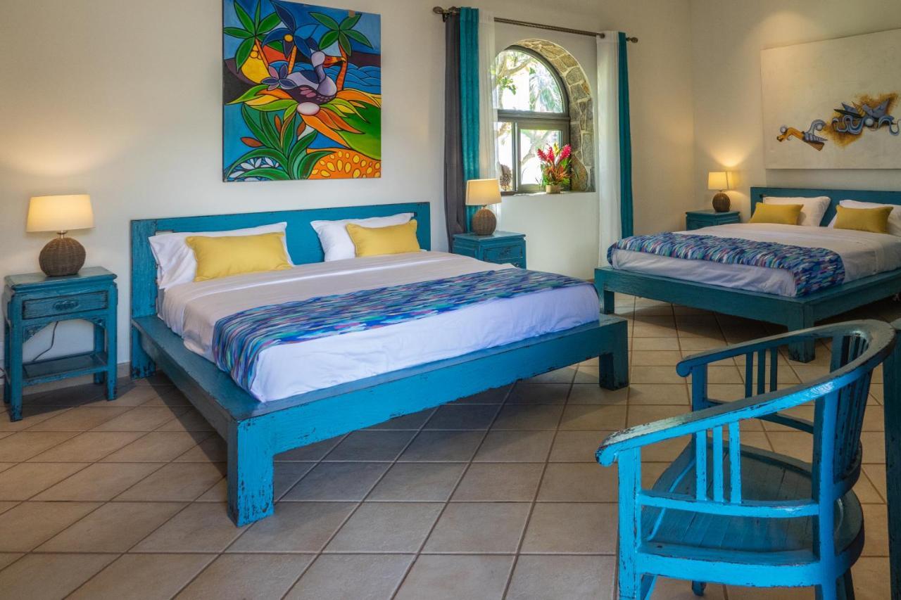 Hacienda Plaza Hotel Pereybere Beach Eksteriør billede