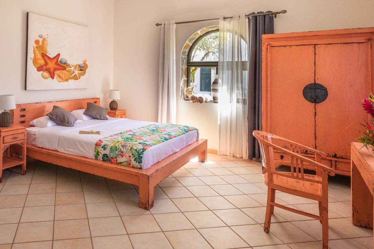 Hacienda Plaza Hotel Pereybere Beach Eksteriør billede