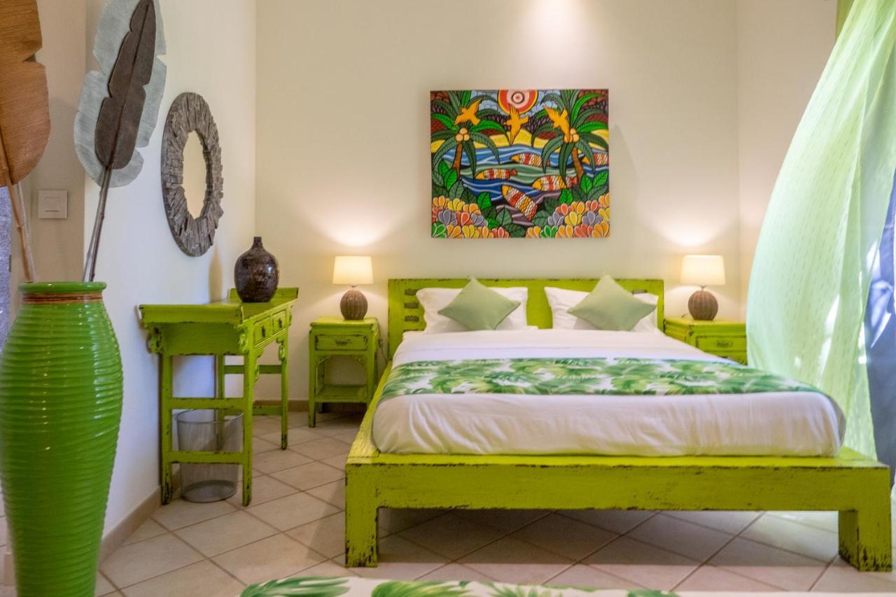 Hacienda Plaza Hotel Pereybere Beach Eksteriør billede