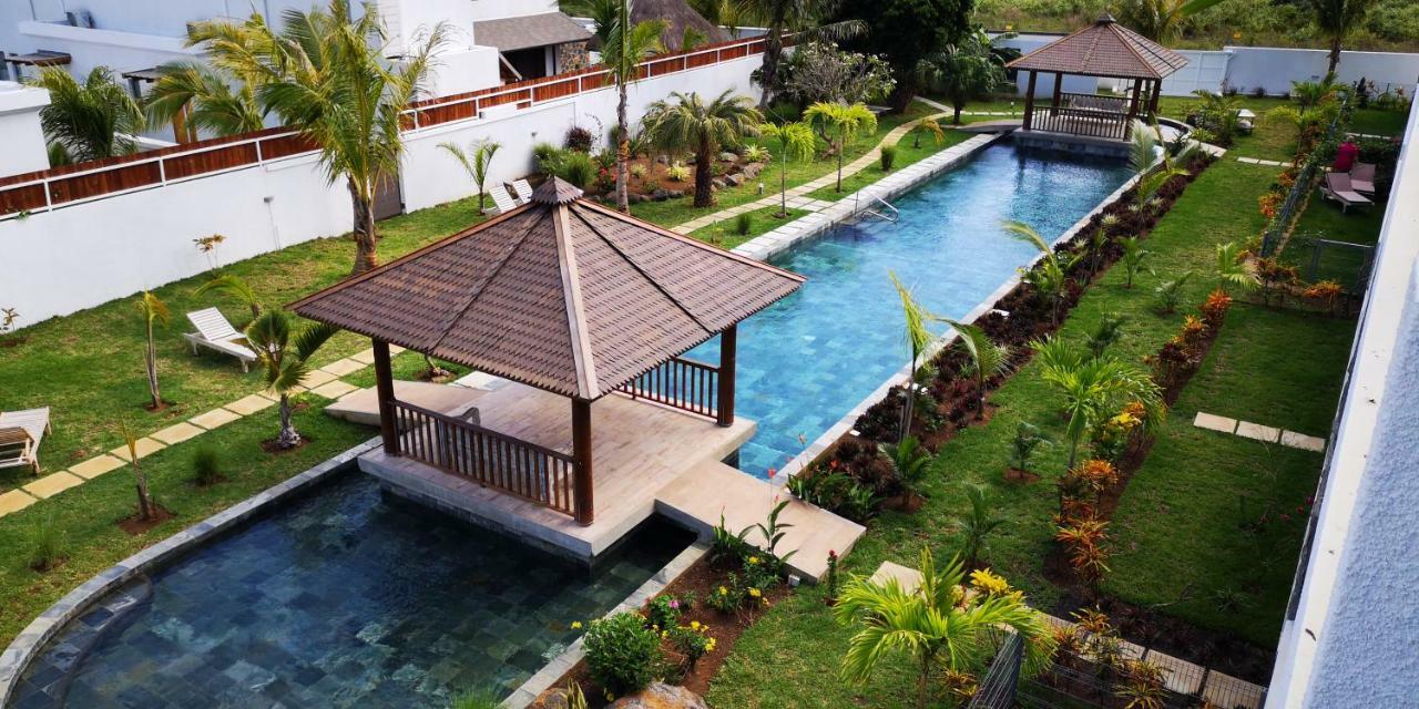 Hacienda Plaza Hotel Pereybere Beach Eksteriør billede