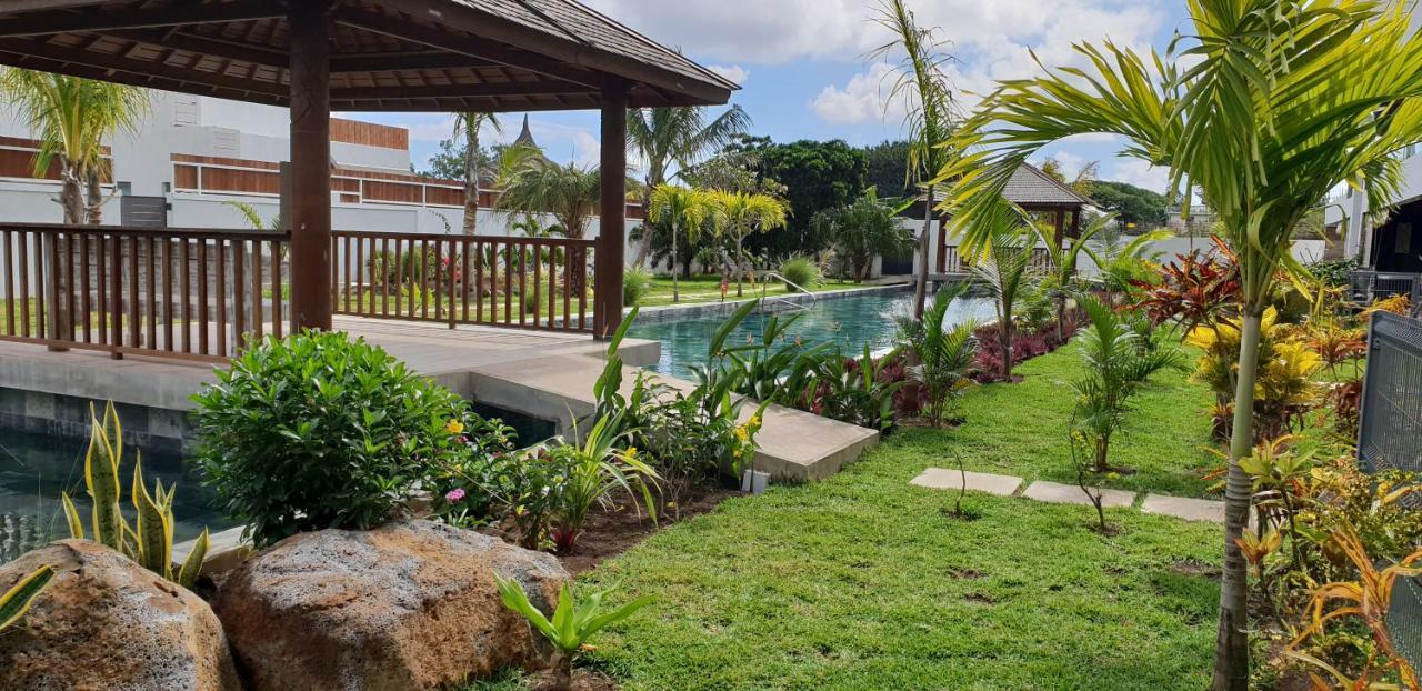 Hacienda Plaza Hotel Pereybere Beach Eksteriør billede